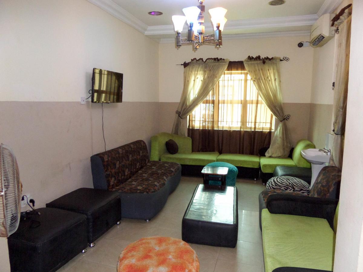 Wonder King Hotel Лагос Экстерьер фото