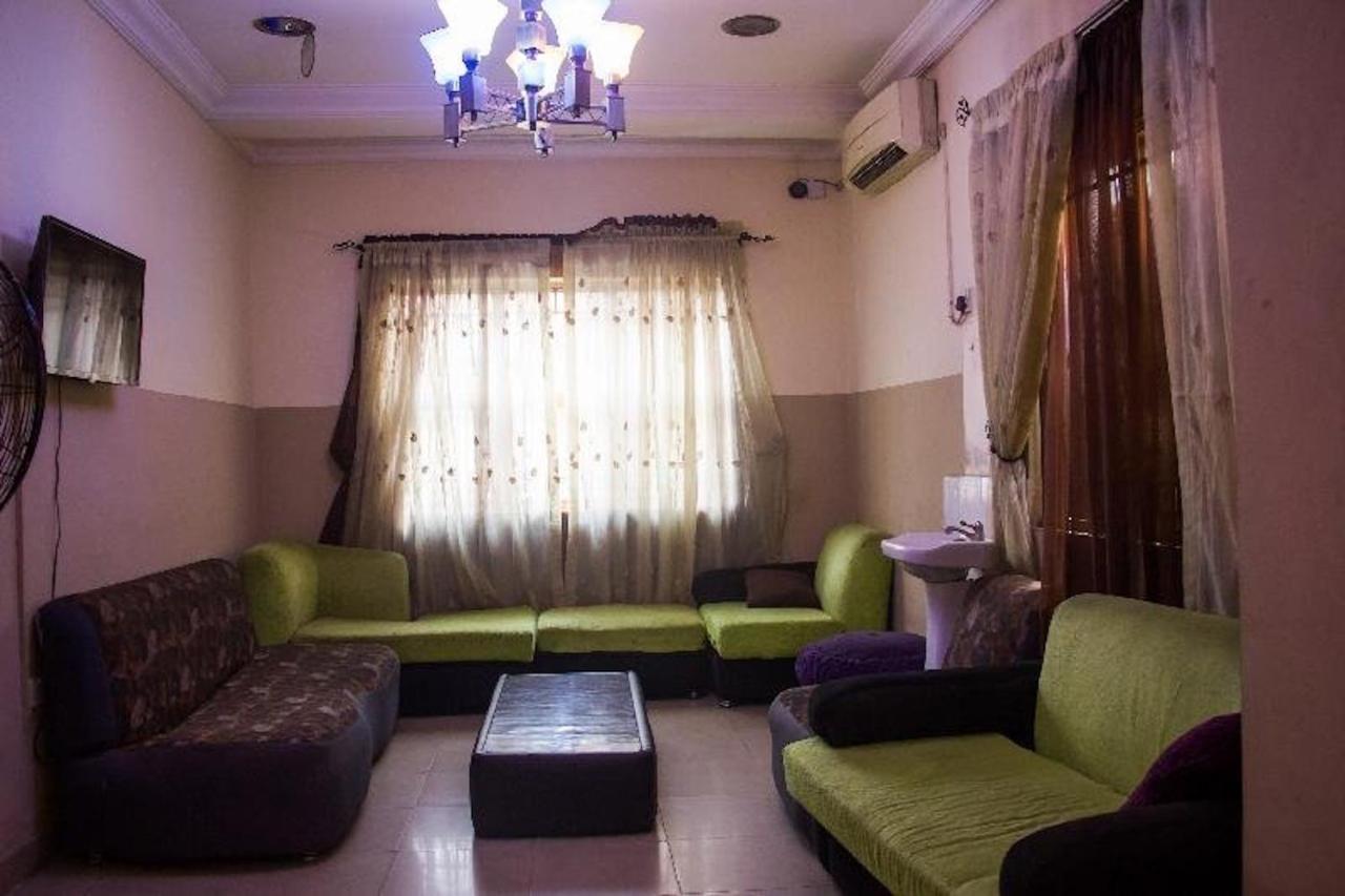 Wonder King Hotel Лагос Экстерьер фото
